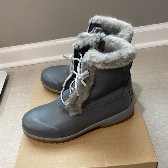 ❄️🆕Sperry Grey Maritime Repel Suede Boots, Size 8❄️ - Picture 4 of 6